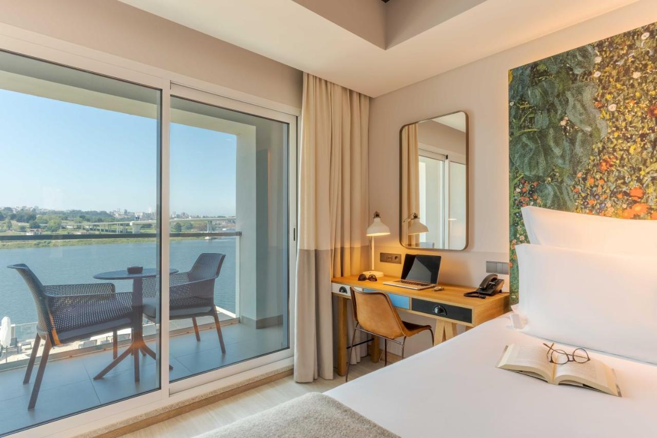 Pestana Douro Riverside - Preferred Hotels & Resorts, Lifestyle Valbom  外观 照片 A room at the hotel