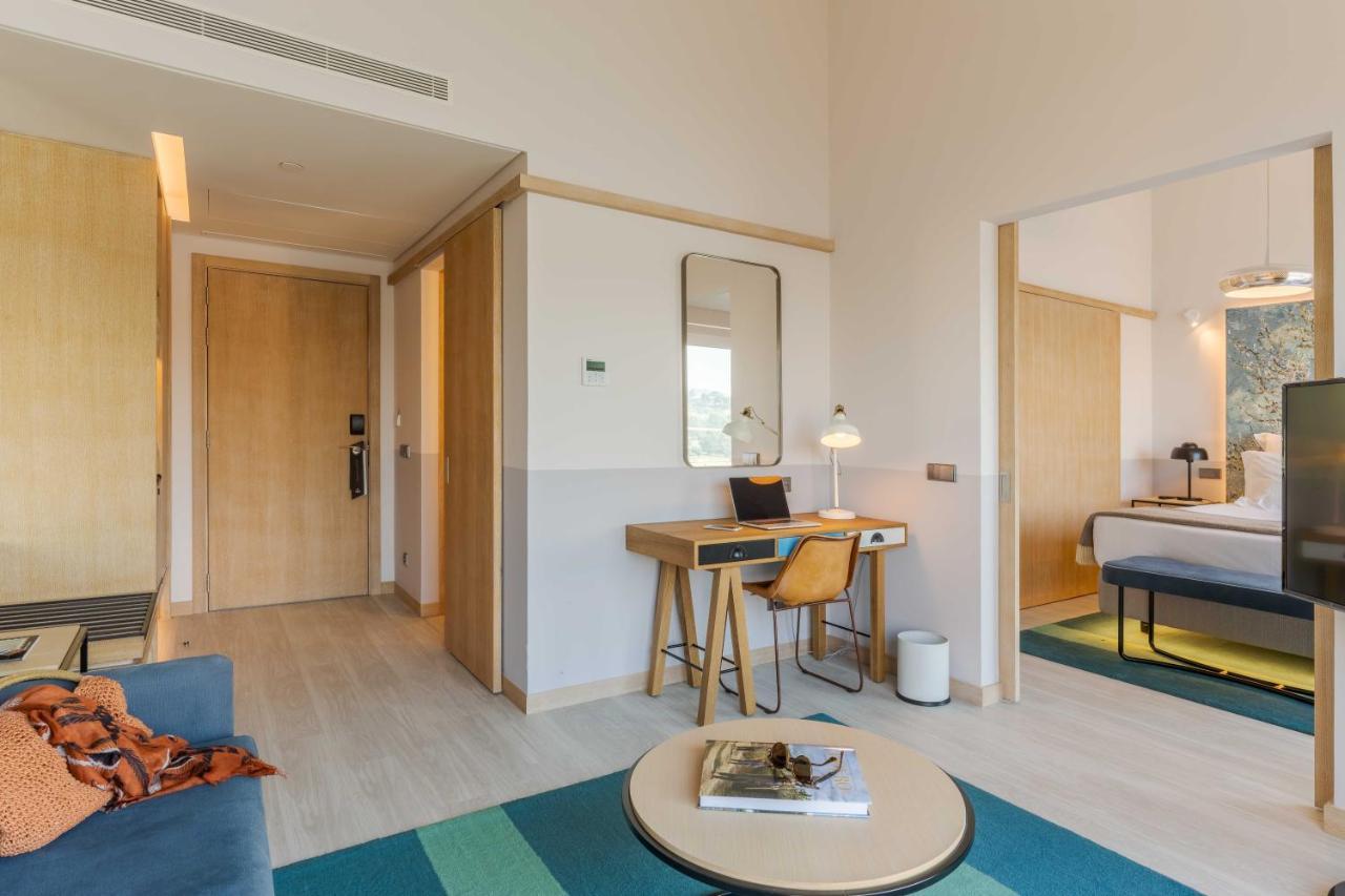 Pestana Douro Riverside - Preferred Hotels & Resorts, Lifestyle Valbom  外观 照片 A room at the hotel